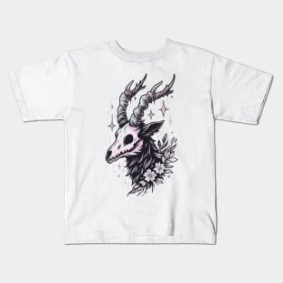 Animal skull with horns Kids T-Shirt